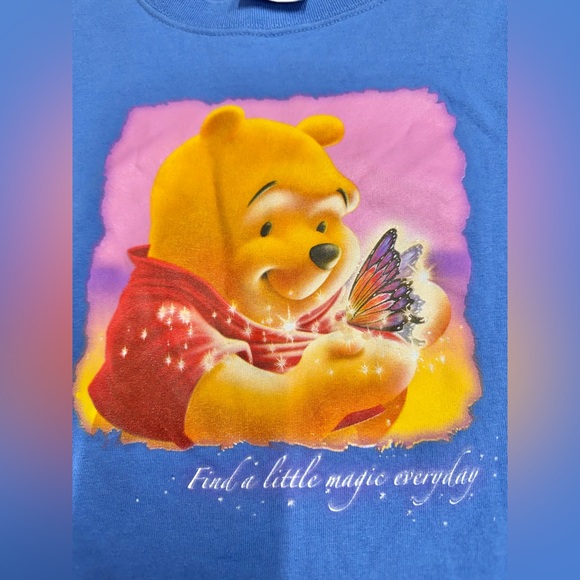VINTAGE DISNEY STORE Pooh Butterfly Short Sleeve Top - Picture 2 of 3